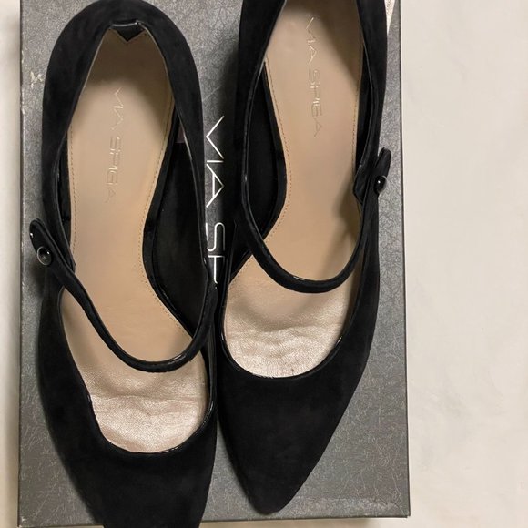 Almost New Via Spiga Black Suede Mary Jane Heels - Picture 6 of 7